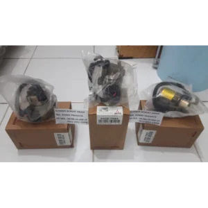 DEUTZ 0428-7583 SOLENOID 12V VALVE 0427-2956 SHUTOFF 04287583 04272956